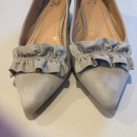 Journee Collection- Sabree suede pointed toe  Gray Ruffle kitten heels. Size 11 - Picture 4 of 12